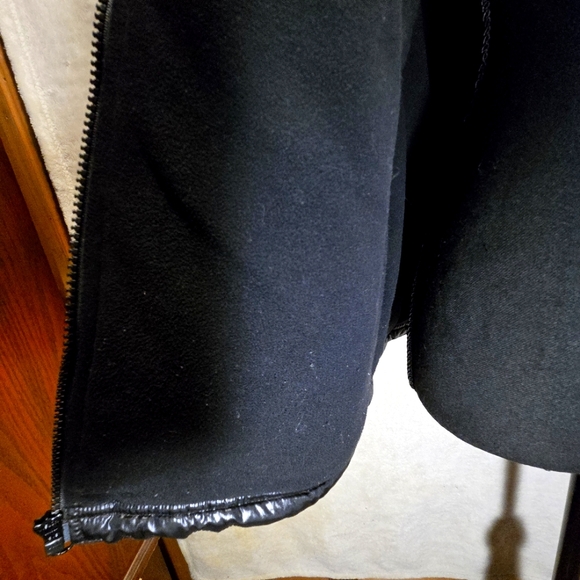 WATER RESISTANT, SHINY, PUFFER, BLACK OLD NAVY VEST - Picture 10 of 14